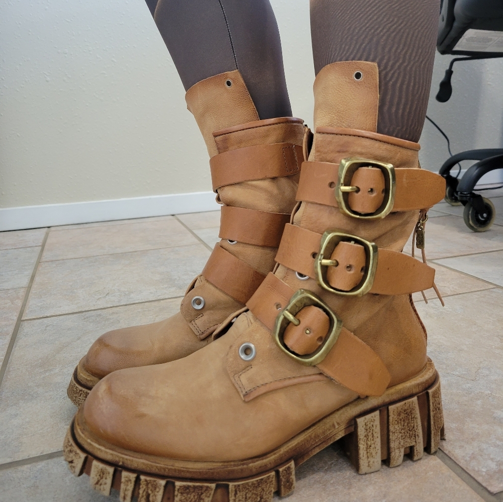 NIB A.S.98 Discontinued Hutton Lug Sole Moto Boots 41